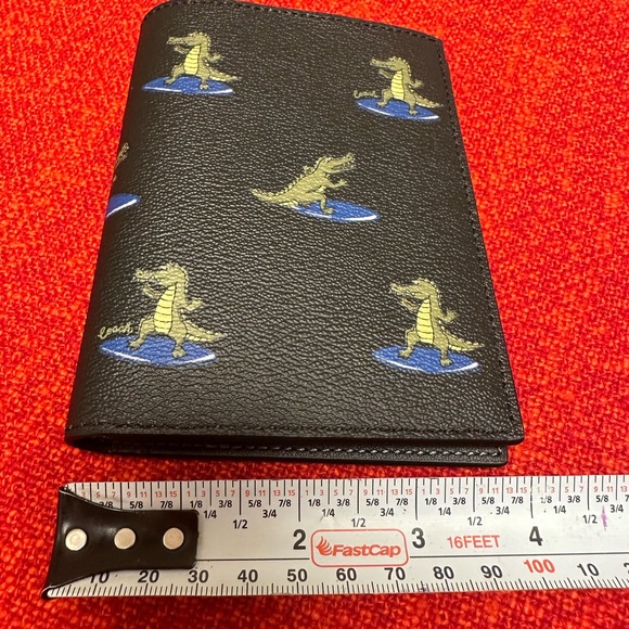 ❤️❤️❤️NEW coach passport bag/passport case holder with surfing crocodile… - Picture 8 of 13